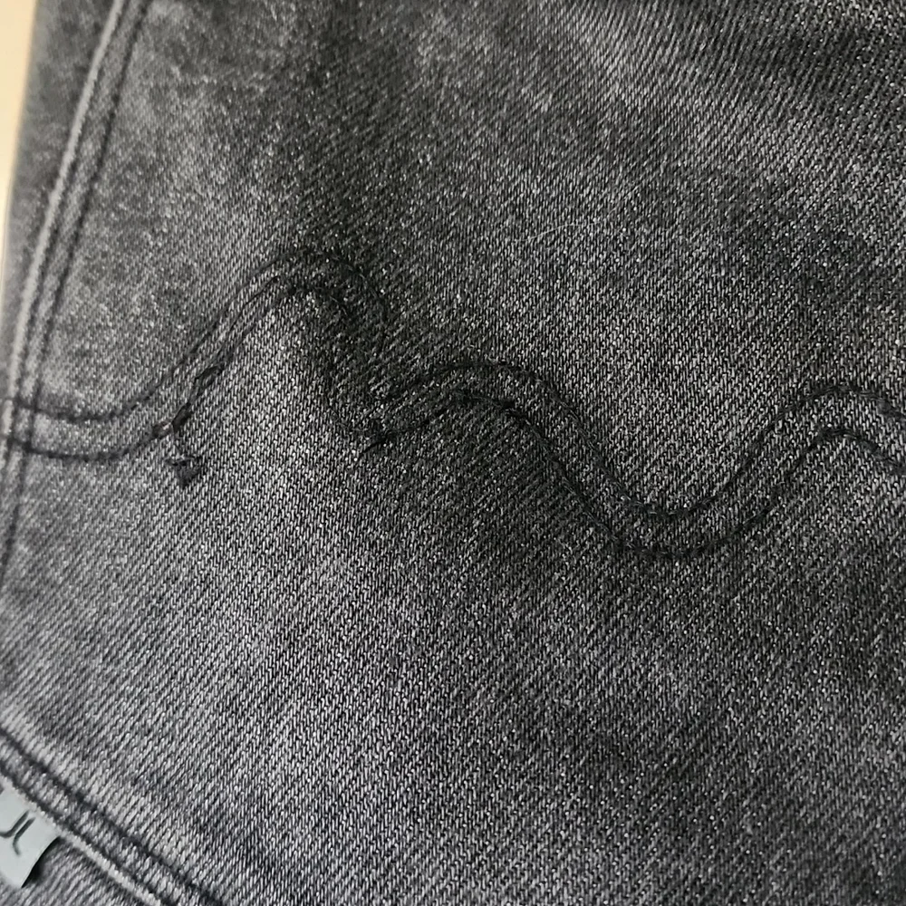 WESC Eve Jeans tarnished black stretch size 27 - Picture 4 of 6